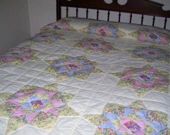 Full or Queen Quilt with Hanging Tabs  Handmade Star Chain 85x96.5 inches Vintage