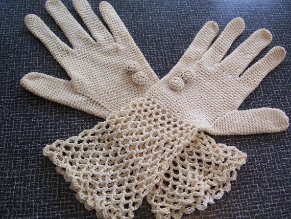 Crocheted Gloves Dress Gloves Cream Vintage - image 3