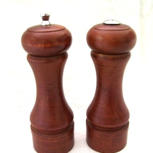 Mr Dudley Wood Salt and Pepper Grinder 6.5 inches Vintage