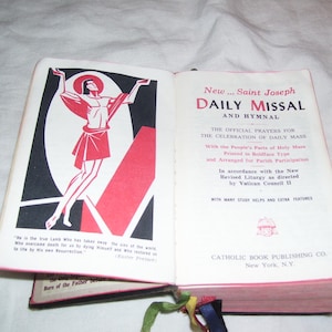 New Saint Joseph Daily Missal and Hymnal 1966 Vintage