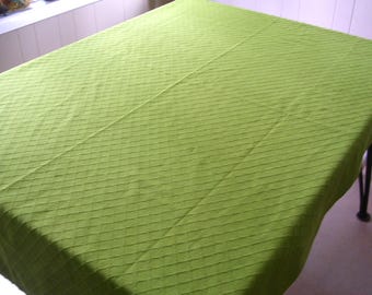 Green Diamond Pattern Tablecloth and Napkins Set 49x67 inches CLEAN Vintage