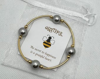14k Gold Filled Grateful Pearl Bracelet/Dark Gray Pearl