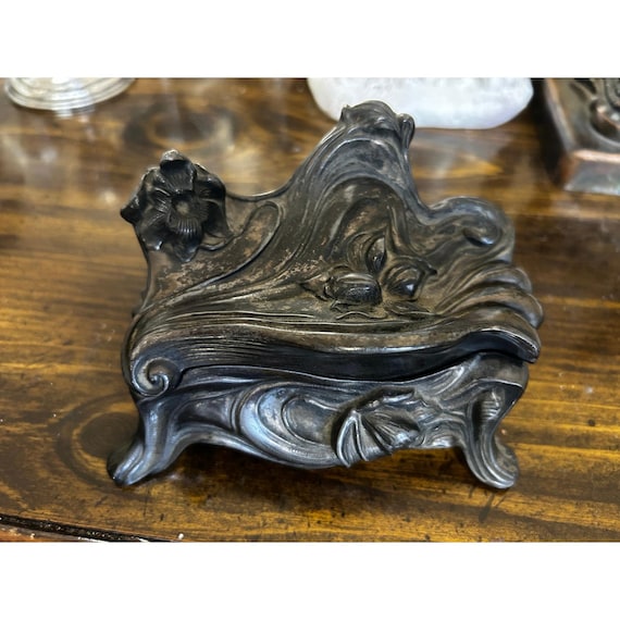 C 1880-90 Ornate Victorian Jewelry Casket