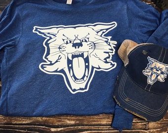 Wildcat Distressed Trucker Hat & Short Sleeve Tee Gift Set