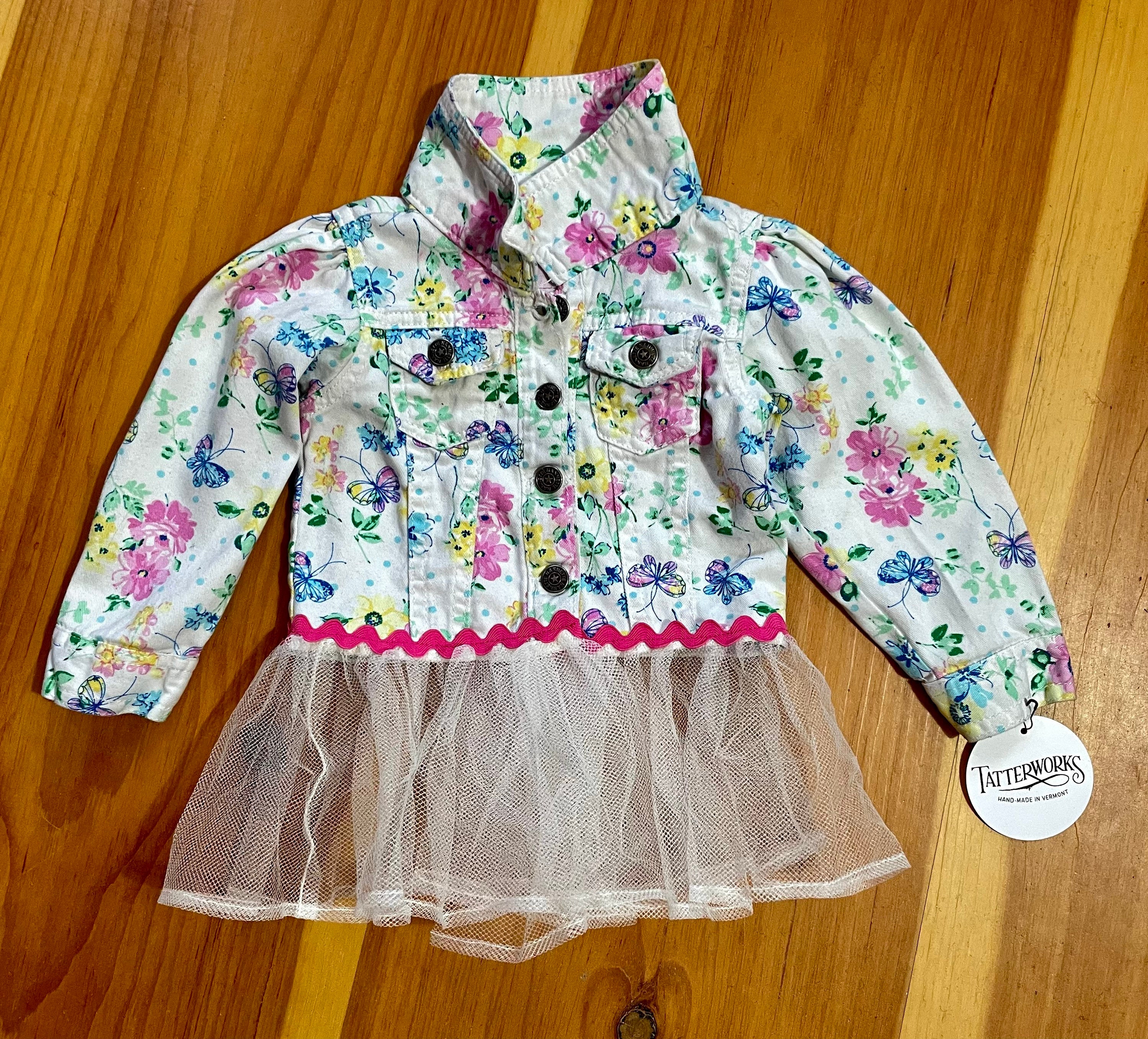 Girls 2T Floral Denim Jacket With Tulle Skirt. 