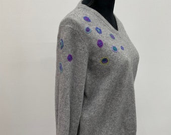 Needle Felted Decoratively Mended Cashmere sweater Size M. Flowers and circles.