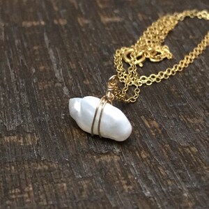Pearl and Gold Necklace. Single Pearl Necklace.