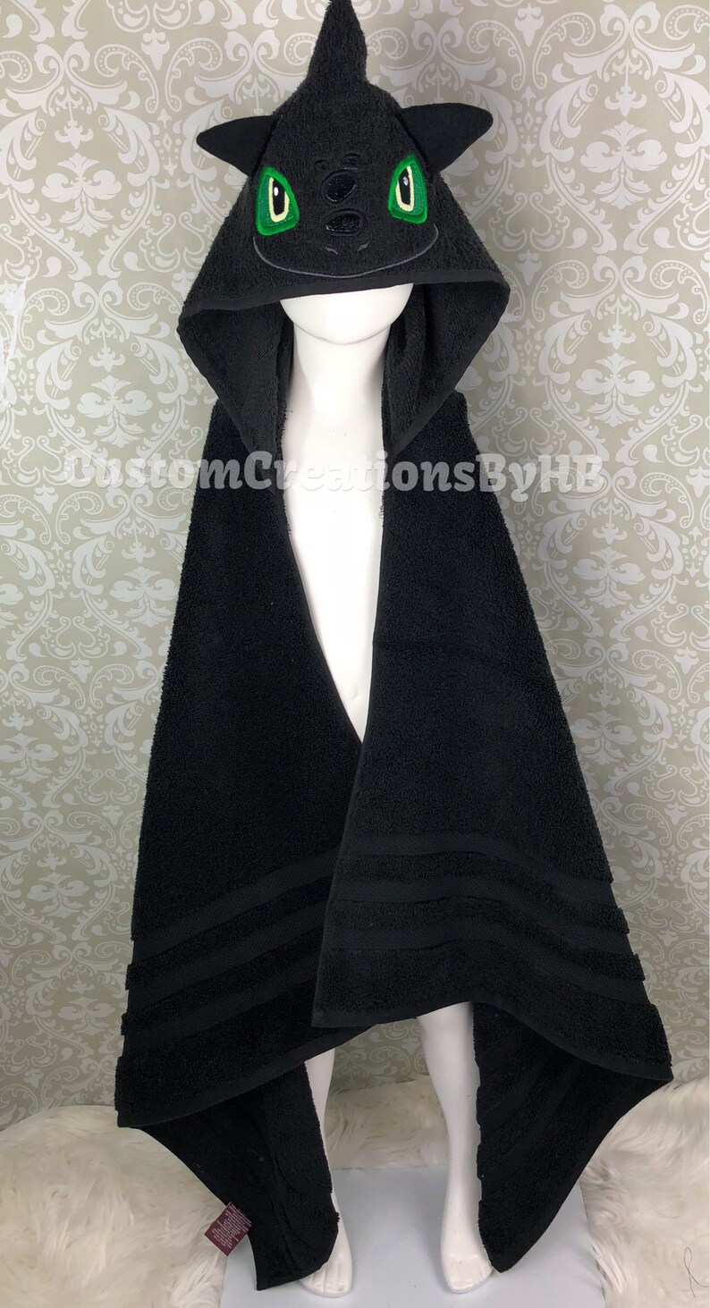 Toothless Dragon How to Train Your Dragon Inspired Hooded Towel on High Quality Macy/'s Belk Department Store Towels