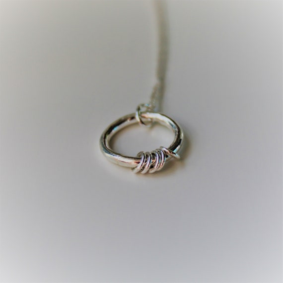 Sterling Silver Mini Fidget Necklace, Orbit Minimal Circle Necklace, Dainty Spinner Necklace, Anxiety Relief Gift for Her, Simple Jewellery