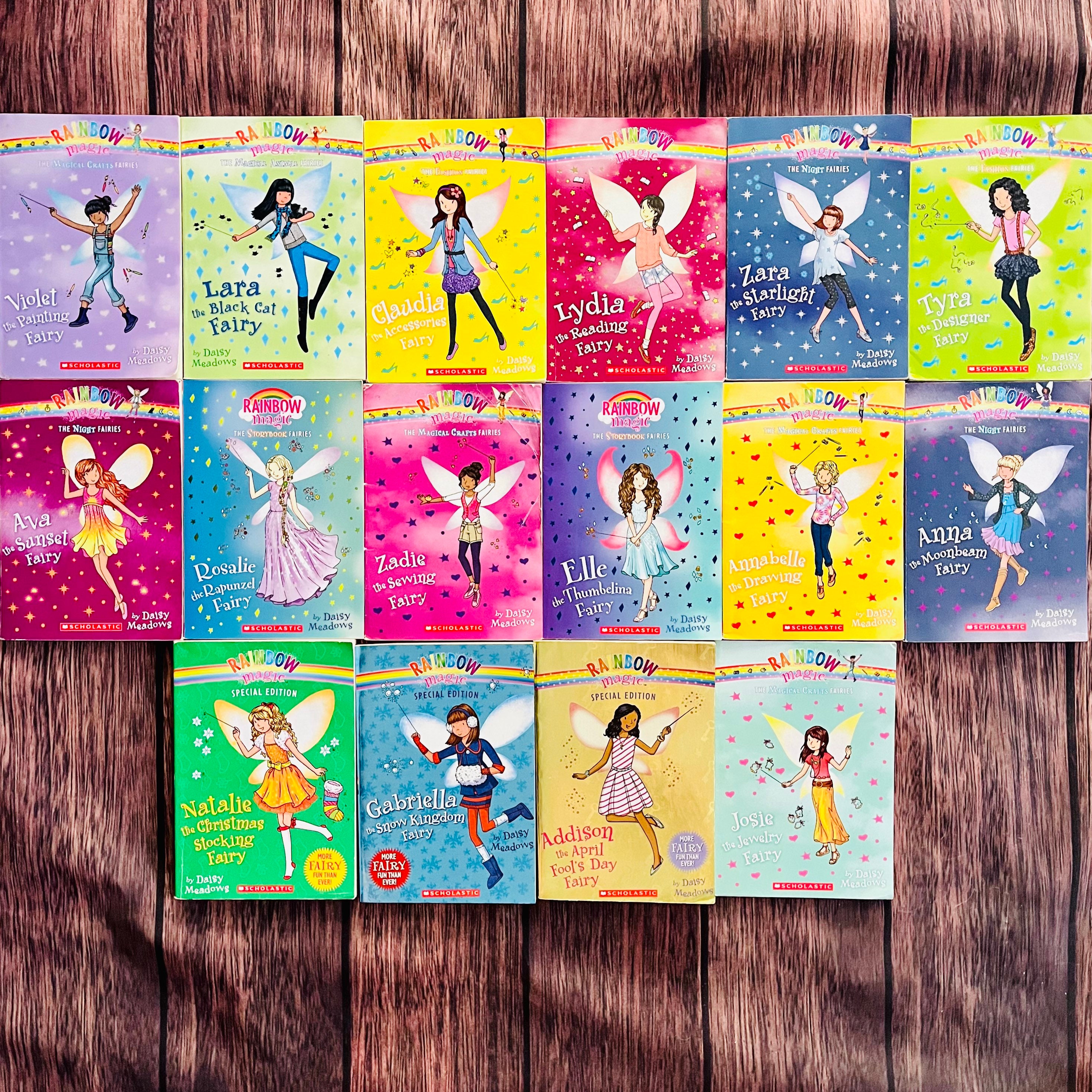 Huge Lot of 16 Rainbow Magic Fairies kids youth children's