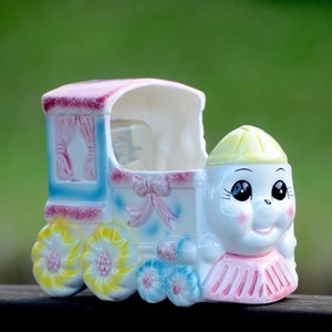 Vintage Newborn Train Planter Music Box. Vivaio ferroviario. Train Baby Shower Regalo. Regalo per bambini Unisex. Regalo per baby shower. #L15