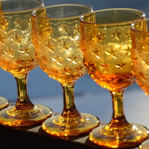 Amber gestippelde sterbeker - L.G. Wright Glass Co. (verkocht per glas)