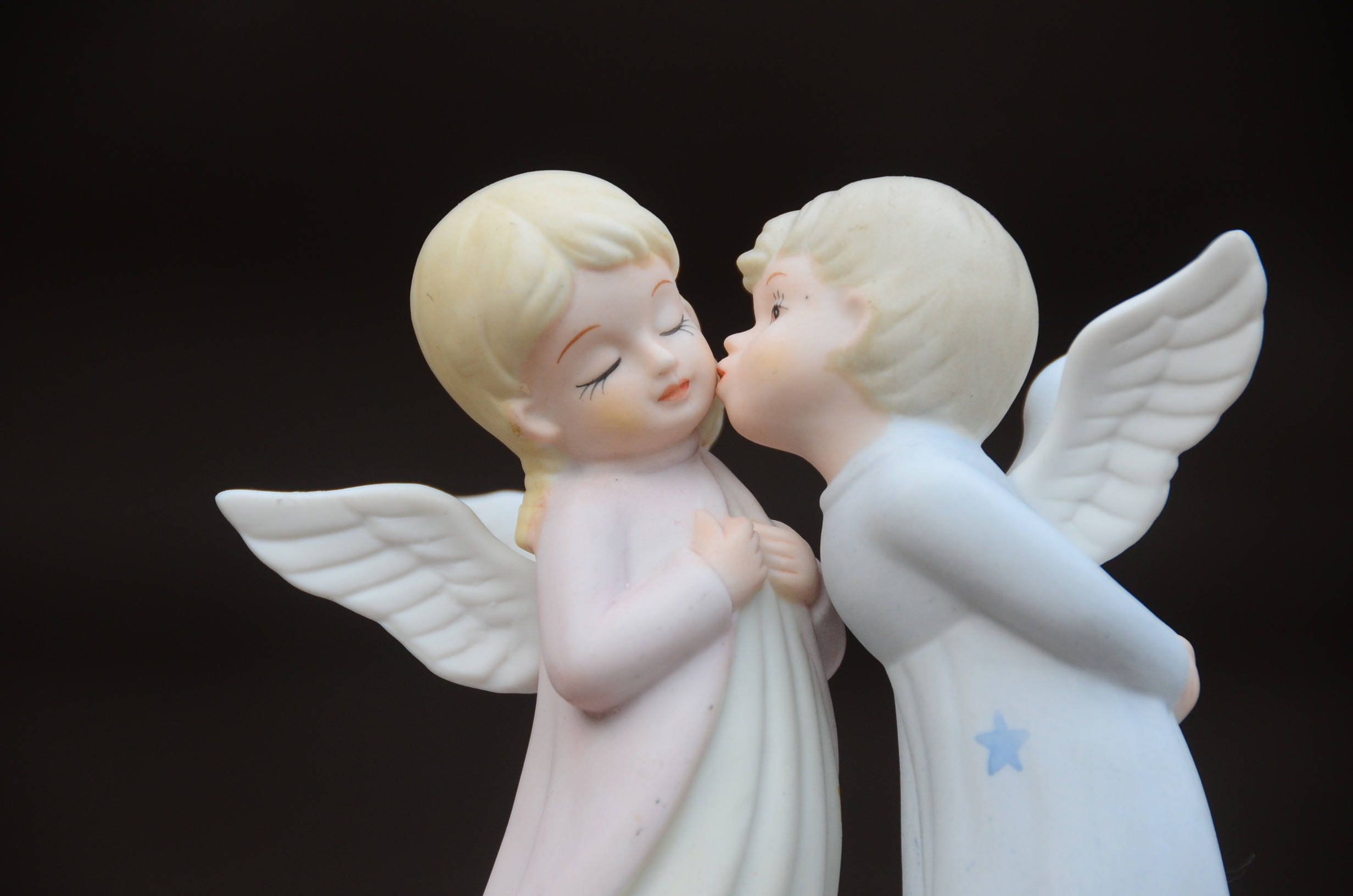 Vintage Lefton Kissing Angels figurines. Collectible Angels. Etsy