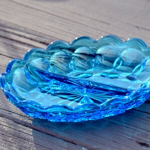 Anchor Hocking BLUE DISH Fairfield Pattern | Oval 2 Part Relish Dish|Blue Nut Dish|Pressed Glass|Laser Blue Candy Dish|Scalloped Edge #WW137