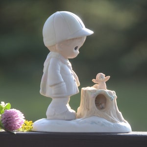 Precious Moments Collectible Figurine &quot;Wishing You a Cozy Season&quot; 1989|Bow and Arrow Production Mark|Christmas Figurines  xx128