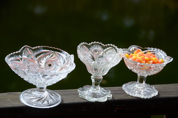 Geschliffenen Glas ZUCKERGERICHTEN | Antikes Klarglaskompott Set von Drei | Nuss Teller | Hochzeit Konfekt-Geschirr #KK