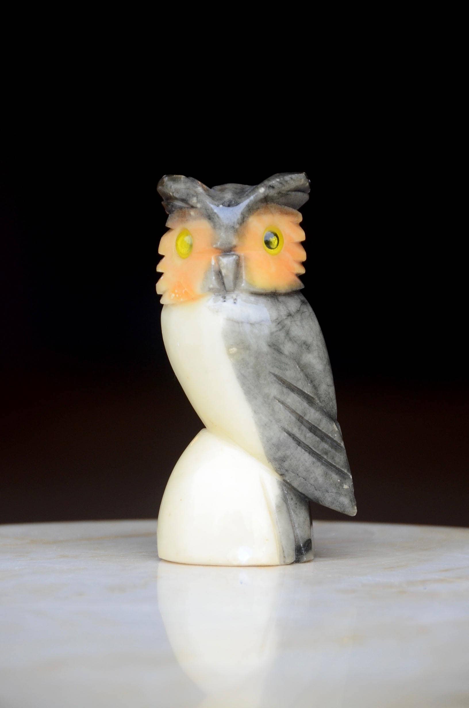 Vintage Alabaster Owl Figurine: Italian Collectible Paperweight | #A1710-0