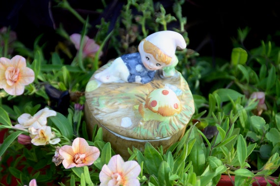 GARDEN GNOME Mushroom Fairy Box | Vintage Homco C… - image 10