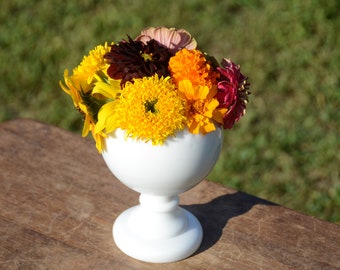 Vintage IVY BALL Pedestal Vase | Milk Glass Unmarked Fenton | Farmhouse Vase | Wedding Vase | Milk Glass Planter | Ivy Ball Planter #P301