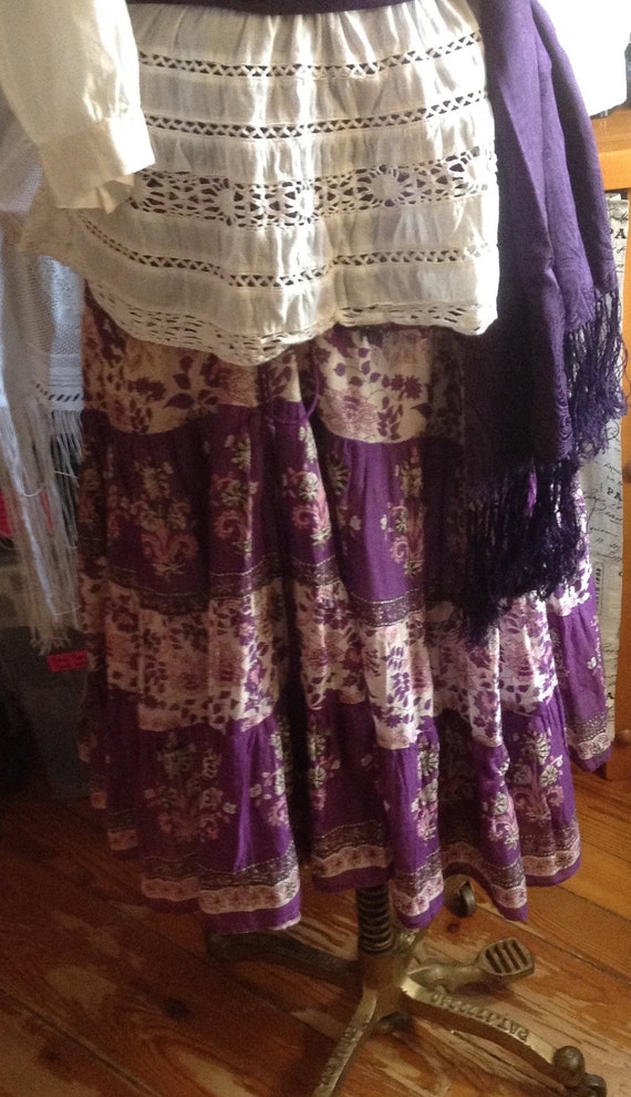 Pre-owned: Aish India Cotton Skirt in White