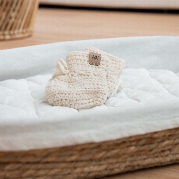 Baby mocassins/ Slippers crochet, Newborn to 24 months,The  Mae mocassins