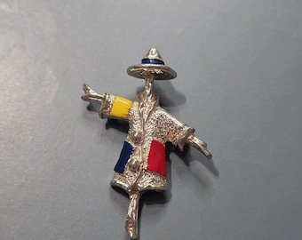 Vintage Sarah Coventry patches scarecrow brooch