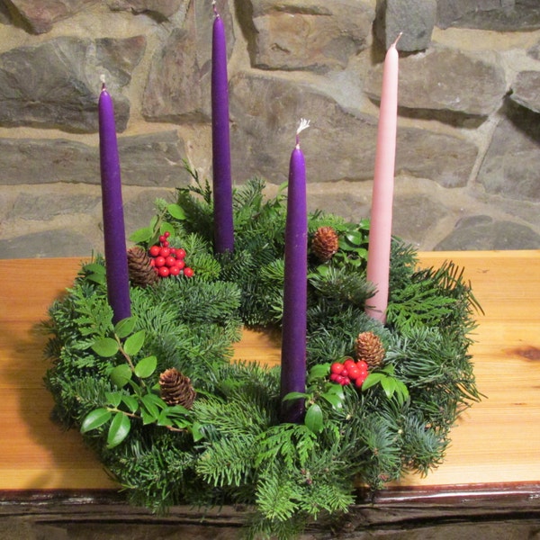 16" Frischer Adventskranz - Edles Tannen-Centerpiece mit Kerzen Frohe Weihnachten