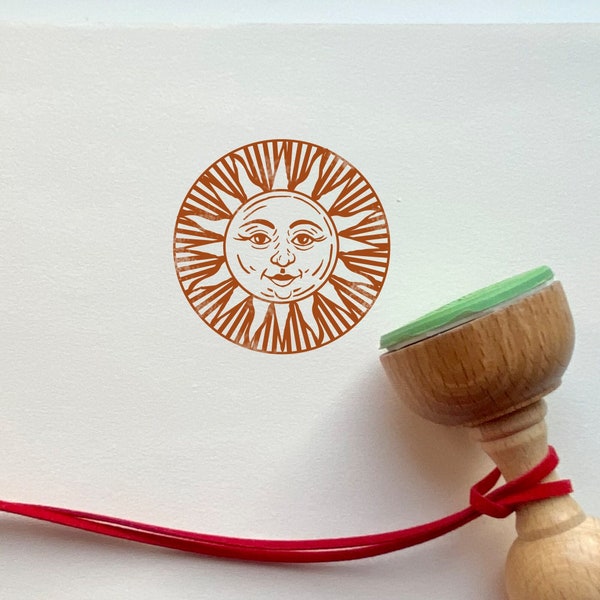 Vintage SUN Wooden Stamp Set with Ink Pad: ANCIENT Motif for DIY Scrapbooking and Wrapping Paper. Perfect for Medieval-Inspired Crafting