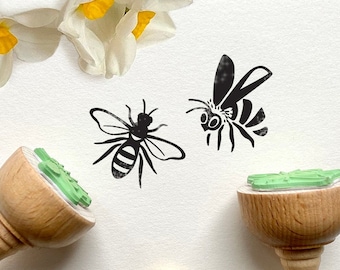 BEES Wooden Stamps. Two Rubber STAMPS Set with a Bee Illustration. Perfect Gift for Bee Lovers. Honey Bee Stamp. Wrapping Paper Bees Decor