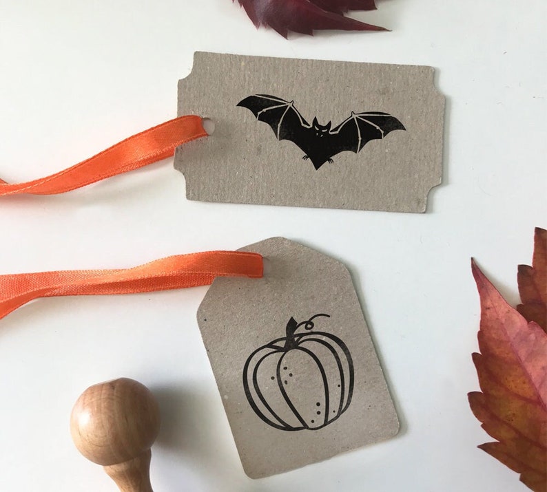 HALLOWEEN wooden stamps' set.