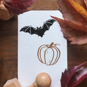 HALLOWEEN wooden stamps' set. Flying BAT and PUMPKIN two-stamp pack. Halloween Party Gift Tag. Halloween Decoration Motifs for Invitations image 2