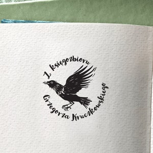 Tampon Ex Libris personnalisé CORBEAU - Tampon d'ex-libris personnalisé Corbeau - Dessin dessiné à la main - Cadeau parfait pour les amateurs de livres et d'oiseaux