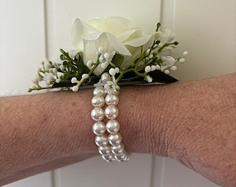 Ivory White Rose Wrist Corsage, Mother of the Bride Corsage, Prom Corsage, Faux Ivory Pearl Bracelet, Real Ivory Rose Gypsophila Eucalyptus