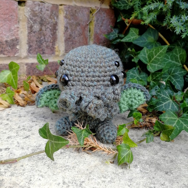 Cthulhu - Crocheted Amigurumi Plushie