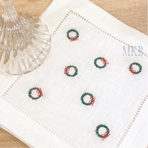 Wreaths with Bows Arranged for Cocktail Napkins, Christmas Wreath Embroidery, Wreath with Bows and Berries, Machine Embroidery Design File