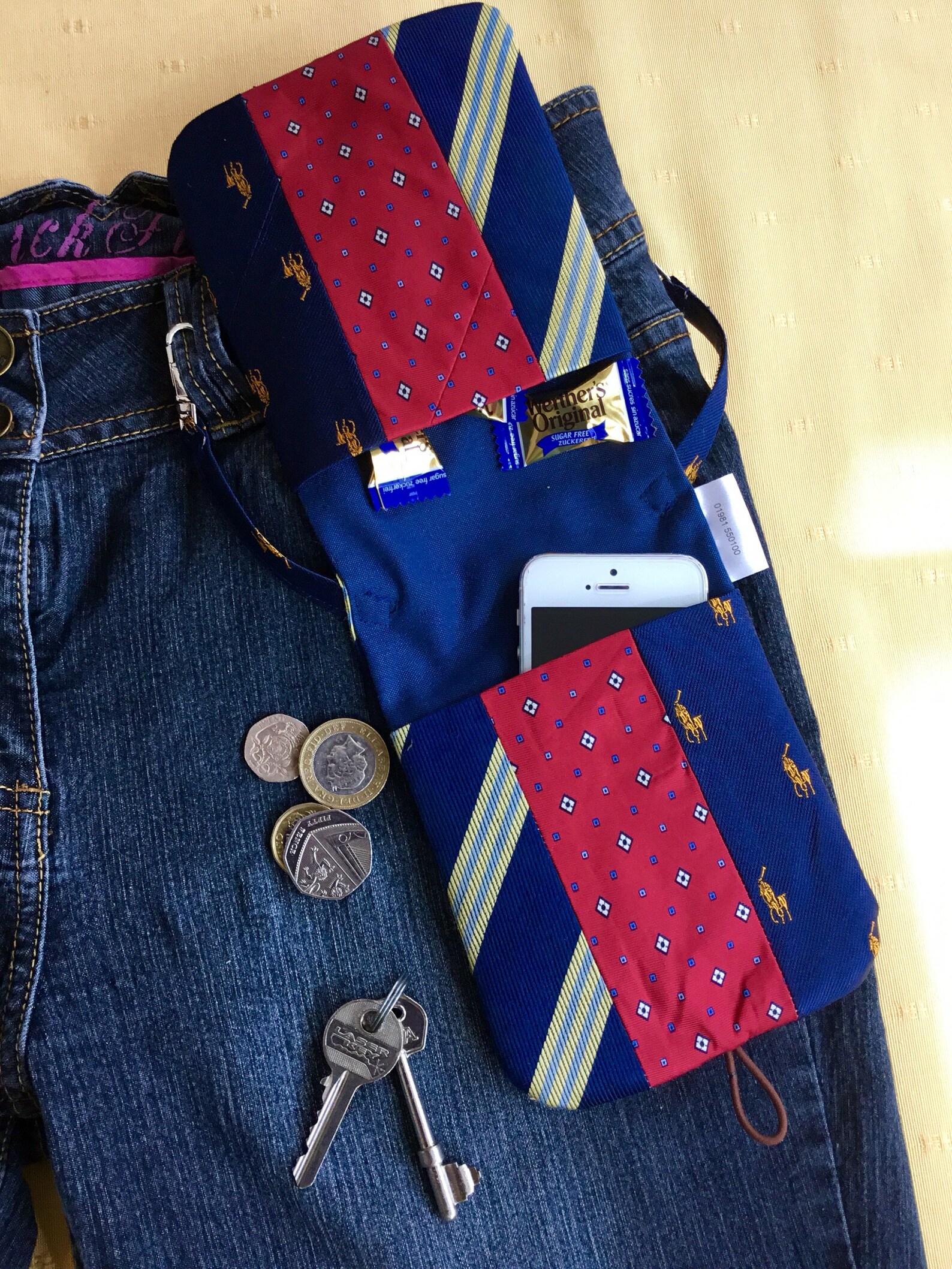 hip-purse-belt-bag-cell-phone-purse-coin-purse-dog-walking-hands