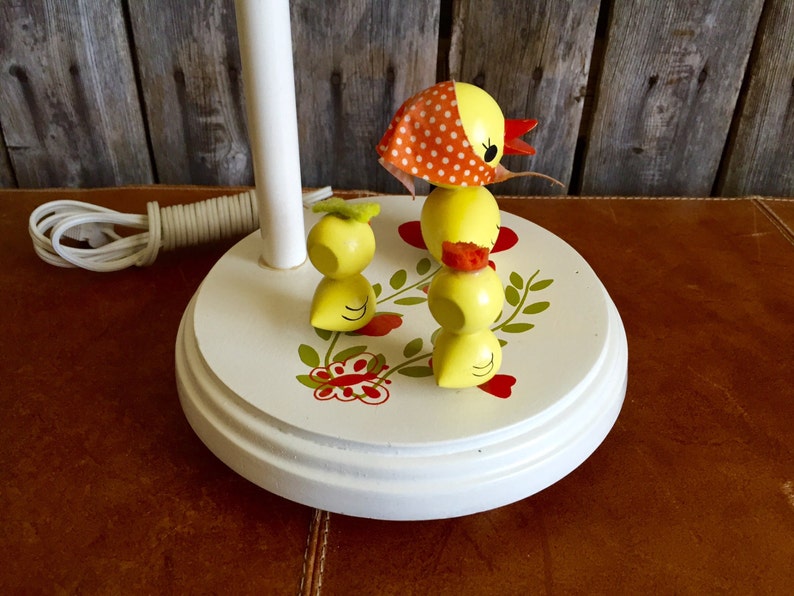 Judis Original Vintage Wooden Nursery Ducks Lamp