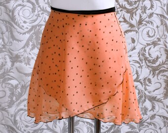 Gonna da ballo in chiffon avvolgente con pois, albicocca e nero – gonna da ballo trasparente, fatta a mano, pezzo unico