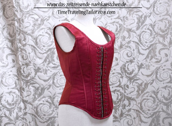 Does Scarlet Witch Wear A Corset