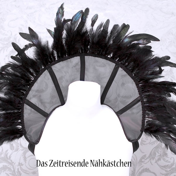 Elizabethan collar with feathers, open collar, standing collar, open ruff, gothic