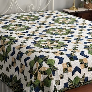 KING/OVERSIZED QUEEN &#39;Star Blossoms&#39; Quilt - 100% Cotton Homemade Patchwork Quilt Foliage Dragonfly Blue Green Beige White