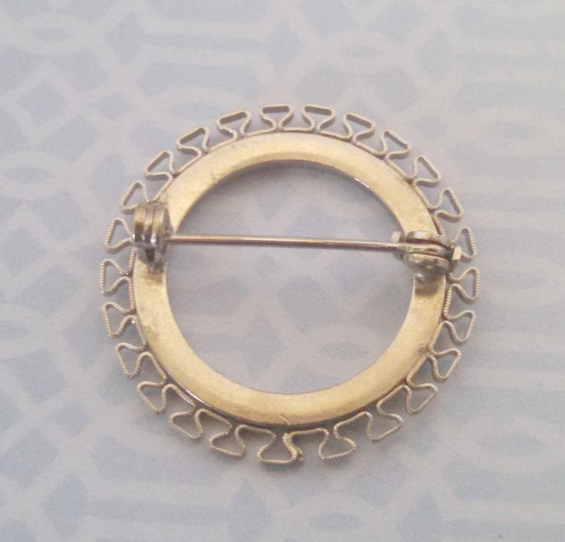 Vintage Brooch, Geometric Trim Circle Pin, Silver Tone Circle Brooch, Mid Century, Circa 1950s, Includes Gift Box image 3