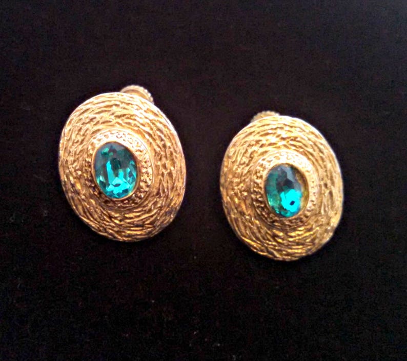 Vintage Earrings, Faux Aquamarine Rhinestone, Oval Screw Back Earrings, Gold Tone, Mid Century, Circa 1950s, Includes Gift Box image 5