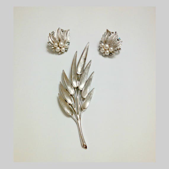 Vintage Brooch & Clip Earrings Set, Crown Trifari, Silver Tone Palm Frond Brooch, Leaf Earrings with Faux Pearls, Mid Century, Circa 1960s