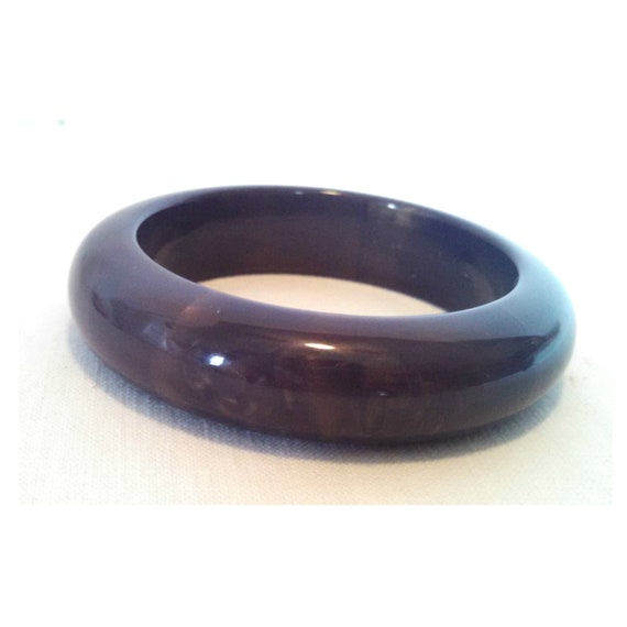Vintage Bangle Bracelet, Dark Blue Lucite with Marbled Light Gold Swirls, Mid Century, Circa Early 1970s, Includes Gift Box View 4