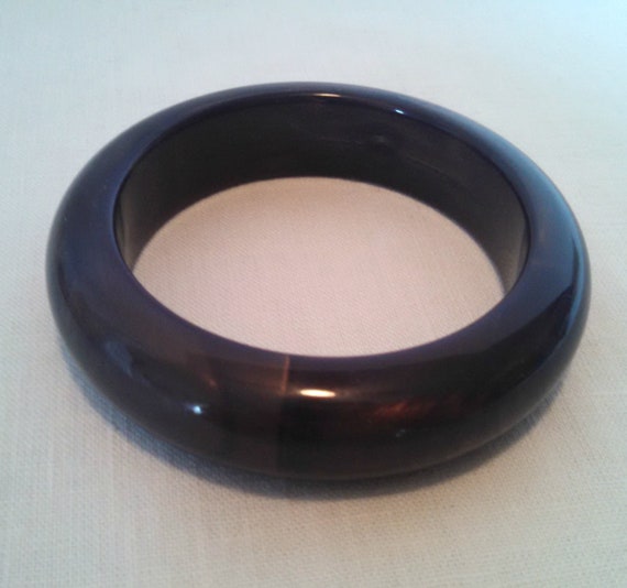 Vintage Bangle Bracelet, Dark Blue Lucite with Marbled Light Gold Swirls, Mid Century, Circa Early 1970s, Includes Gift Box View 6