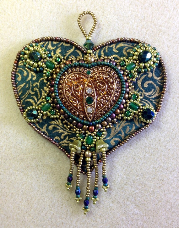 Bead Embroidery Kit: Heart of Gold in green and gold | Etsy