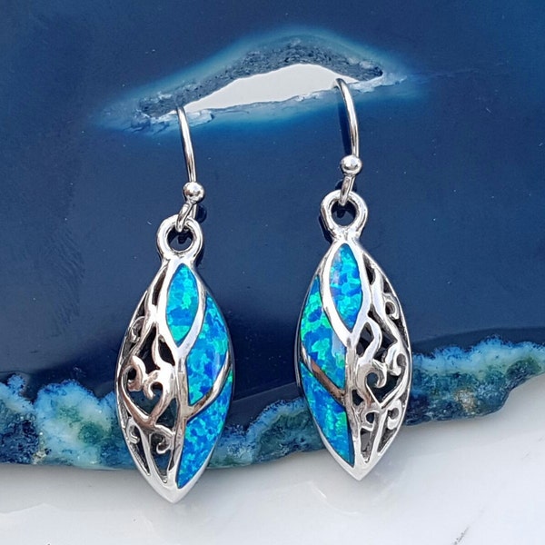 Fire Opal Fern Womens Earrings, Castor Leaf Designe, Blue opal, Oorbellen öRhäNgen, October Birthday Gift