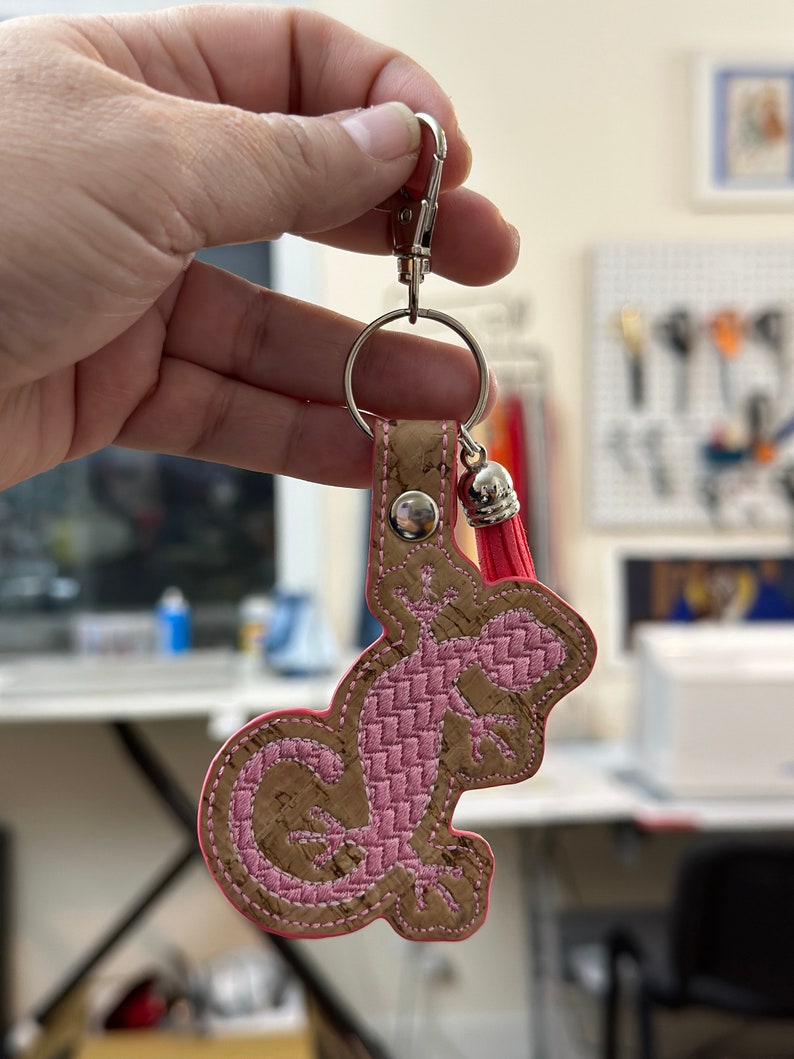 Pink Gecko Keychain Gecko Zipper Pull Pink Keychain Gecko Purse Charm Ready To Ship afbeelding 3