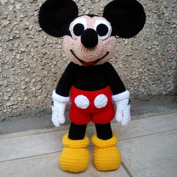 Mickey Mouse PATTERN crochet amigurumi